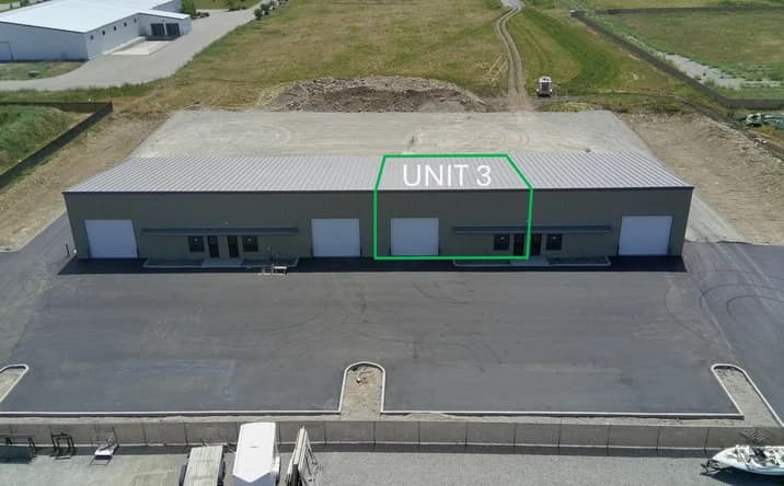 3,000SF Industrial Space w/Yard For Lease
